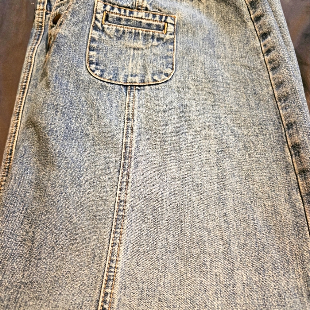 Women skirt size 16